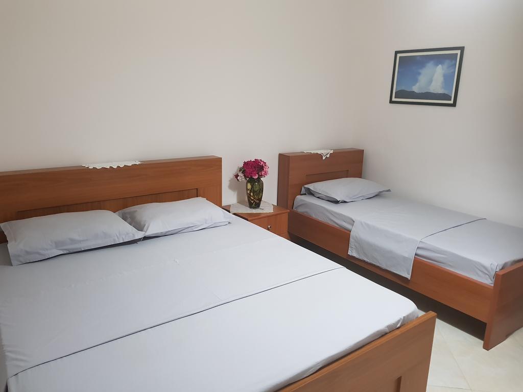 Ilir Guest House 1 Permet Exterior photo