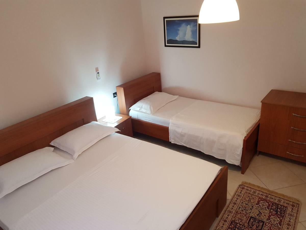 Ilir Guest House 1 Permet Exterior photo